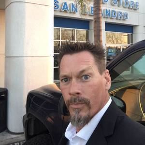 Meet your Posher, Justin